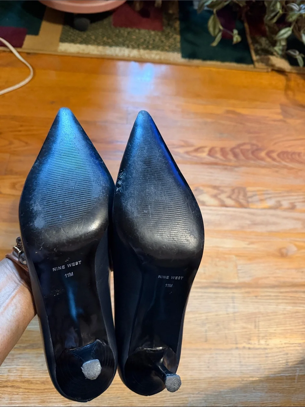 Nine West Black Pointed Leather Pumps